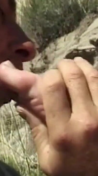 Coed Kelly Gets Her Pussy Licked and Fucked Outdoors