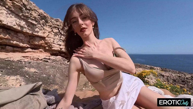 German bitch hunter: Wild German Babe Gets Naughty on the Beach in a...