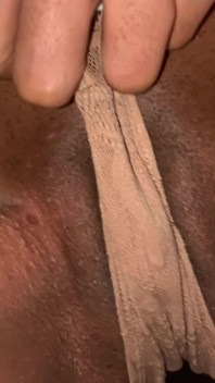 Je Peux T’asseoir Sur Le Visage?