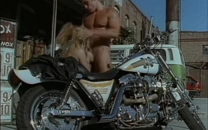 MMV Films XXX: Пенетратор