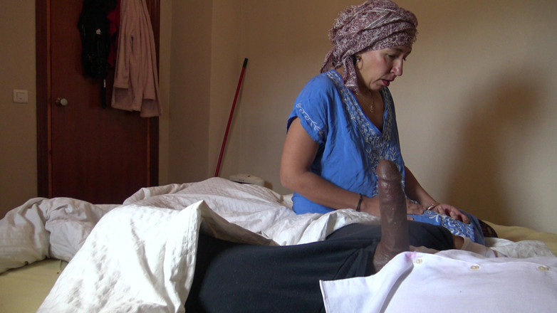 Souzan Halabi: Gadis turki ini kaget!! Aku ngentot kontol besarku di depannya.