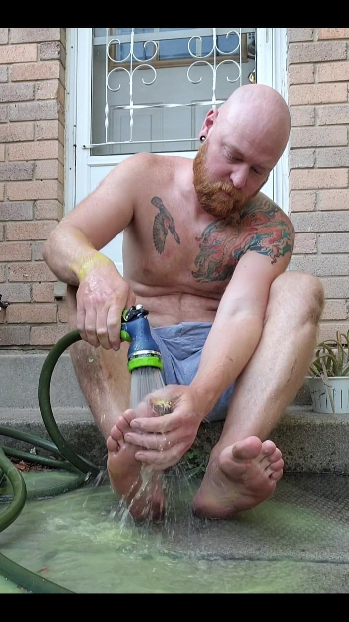 Logan Stanley: Saya perlu membasuh tangan dan kaki saya selepas mendapat sedikit...