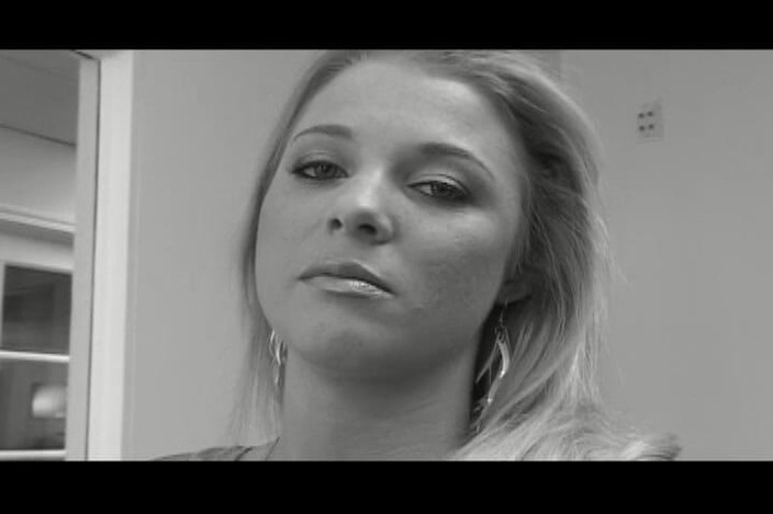 The Dark Side X: Красивій блондинці з ідеальним тілом ламає дупу великий чорний член