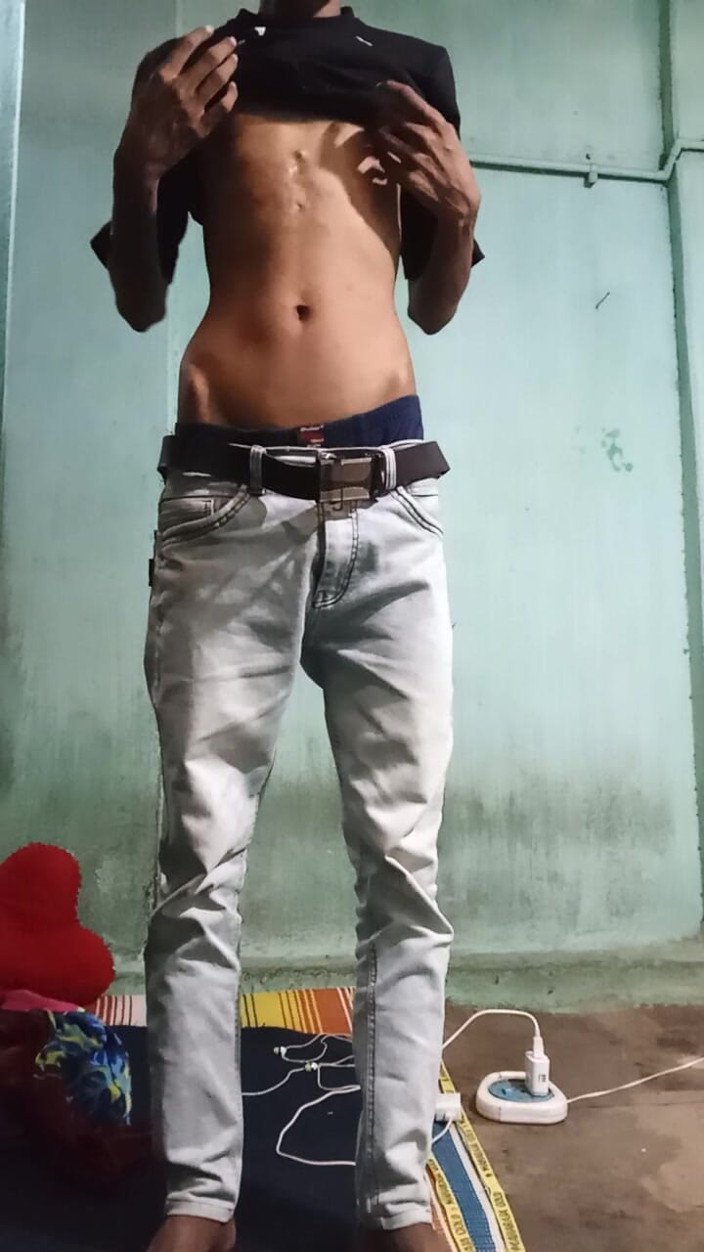Shubh123: Ragazzo indiano