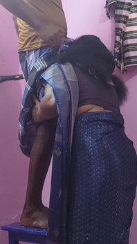 Una bella zia tamil fa sesso bollente con un giovane
