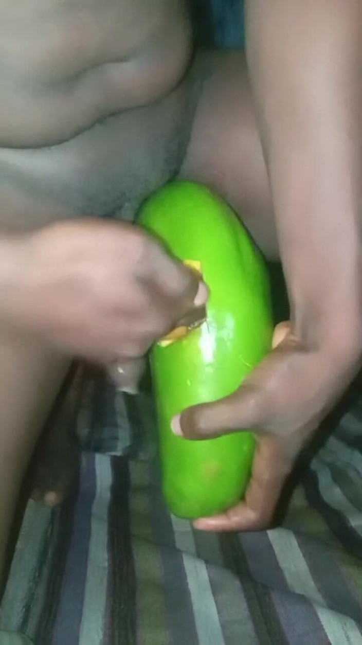 Badman4606: Star boy fa sesso con i suoi giocattoli