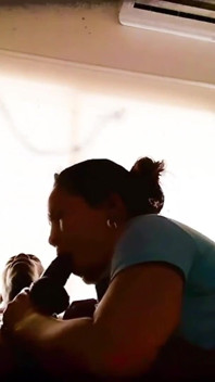 Slut Loves Cum-pies for Lunch