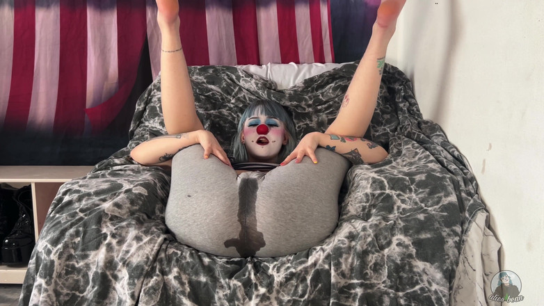 Alice Bean: Piss Paradise 2