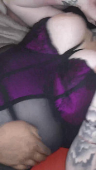 Sammy Goud si užívá gangbang se Sexy Loulou Lou_2