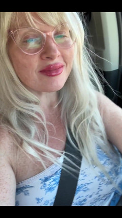 PaintedRose: 우리는 할 것인가? 뒤로 당기고 뒷좌석에 앉기?