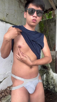 Băiat Drăgut Futând O Gaură Strâmtă