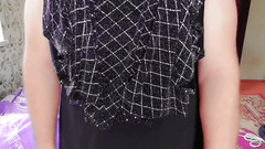 Kitty_Cross: Fată frumoasă transsexuală tachinând cu flips moale