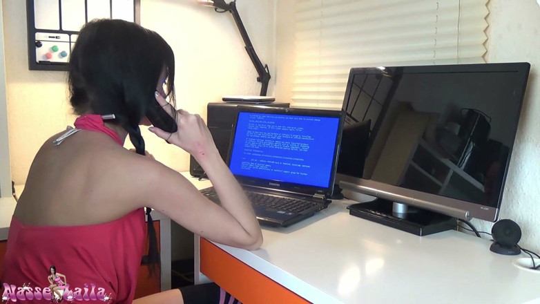 Laila Banx: Ragazza-coochie stretta riempita!!