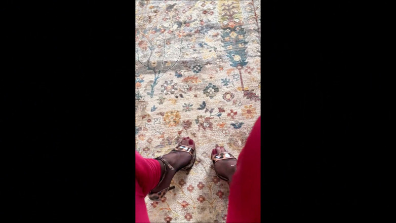cd_aysemmm: Stepmom's new husband is harassing me.