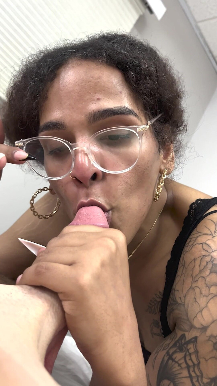 Jake Grand the man: Mycket het trans latina suger kuk - kollektion 1
