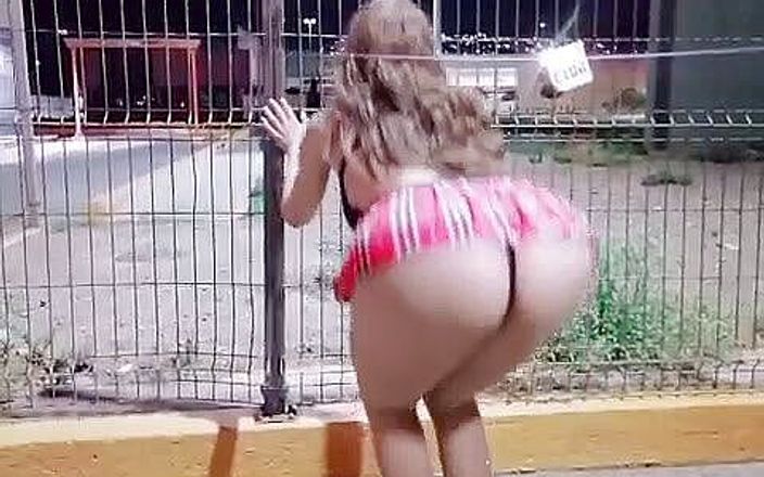 AlarconSherly: Amateur homemade porn video recorded on the street