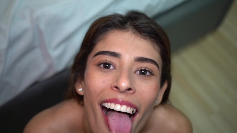 Valentino Roca TV: Analsex med petite, lekfulla latina