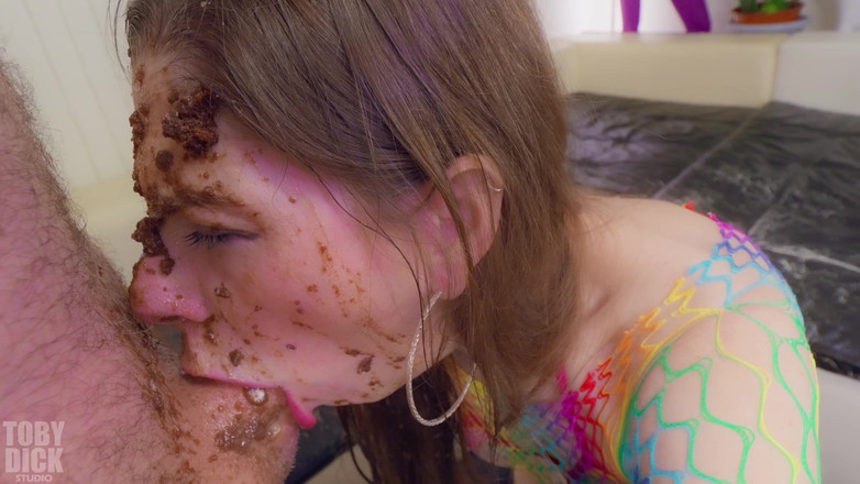 RealTobyDick: Torta pipì al cioccolato per alice maze - cazzo gola disordinata