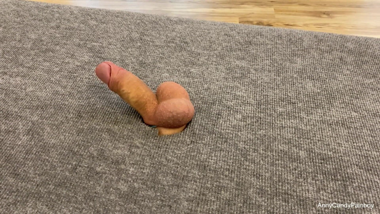 AnnyCandyPainboy: The girl jerks off the guy, squeezes the dick and...