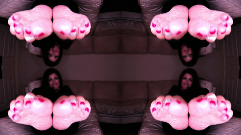 Miss Krystal Goddess: Feet to make you weak- sensual foot worship