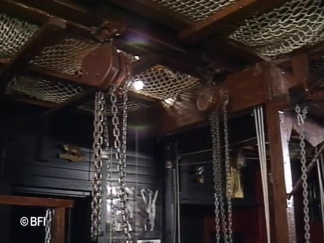 Dark room of slave seks: Амстердамська вінтажна стрічка для бондажу