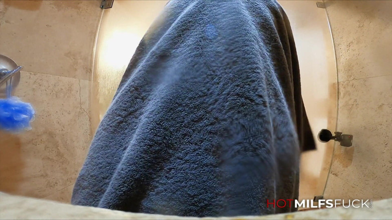Hot Milfs Fuck: Szczerze mówiąc U może zrobić mi wszystko