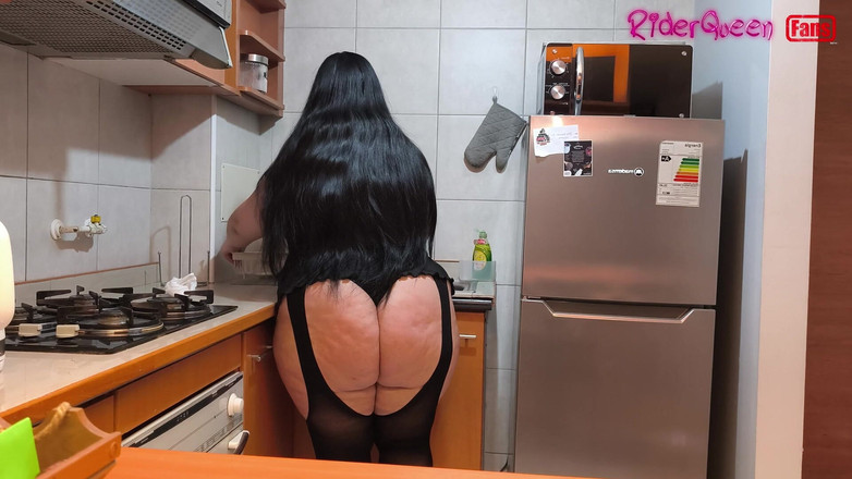 Riderqueen: Dobrodružství putující nevlastní matky, pouze fanoušci zpomaleného filmu