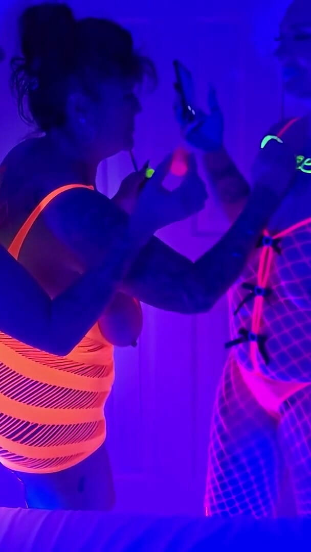 Uv Mayhem (Auntie Nation)