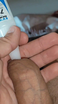 Ten Applications of Glue for a Big Dick!!!