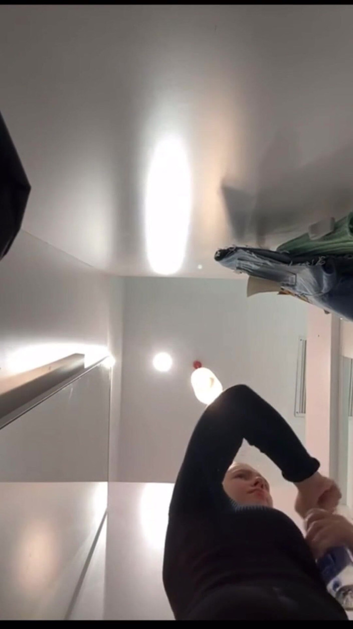 JuiceLussie: Masturbate in the Store