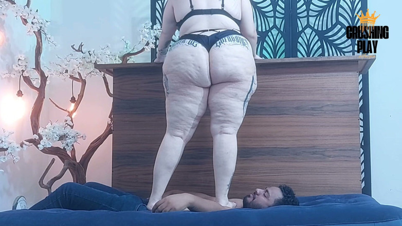 Crushingplay: Deptanie ciężkich bez dźwięku