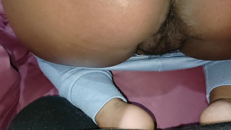 Niharika Thakur: 여친 후배위