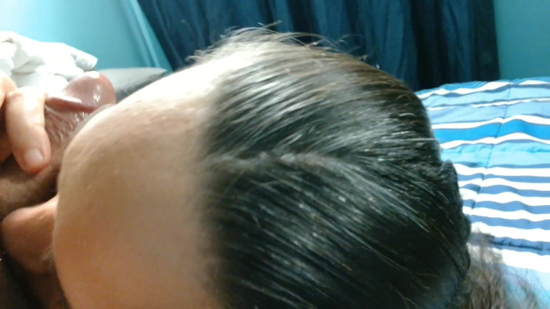 Bellaboo: Succhia il cazzo dei fratellastri facendolo spompinare