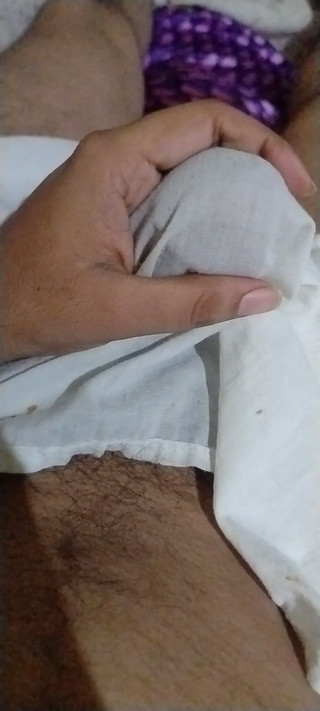 Ronit: भारतीय कॉलेज लड़का अपने लंड के साथ खेल रहा है