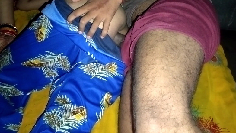 Priya_Sena_26: 印度德西的法律性爱视频在房间里激烈XXX视频