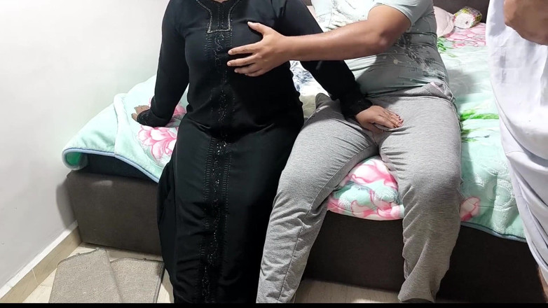 Arabic Bbw: Me follé a mi madrastra con mi amigo