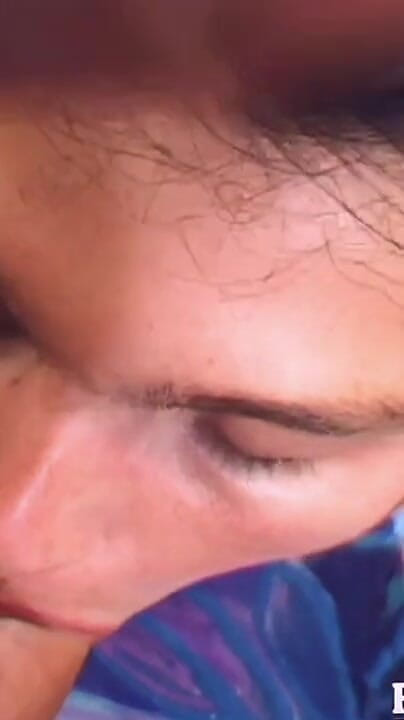 Horny Hairy Girls: Zephyra, Amatrice Poilue Naturelle, Suce La Bite