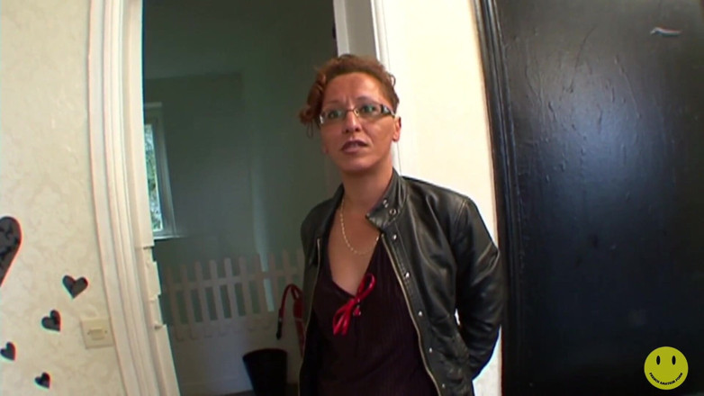 French Amateur Porn: This Arab MILF is in heat