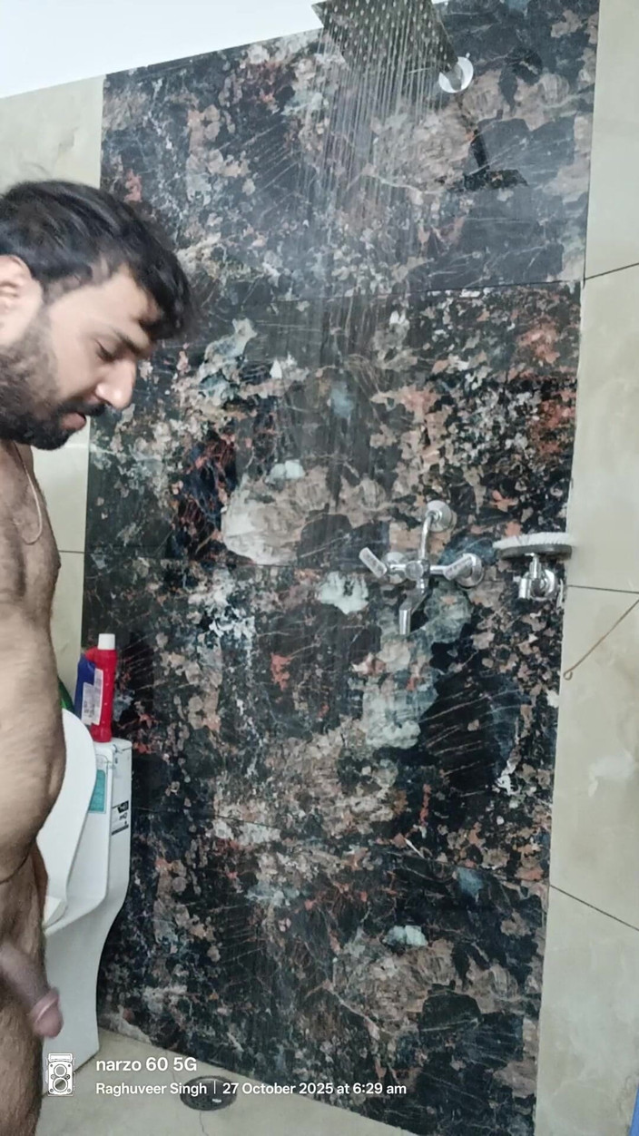 Rajasthani-old-lover: Indian Rajasthani Boy Show Masterbation și supt cu tatăl vitreg vecin