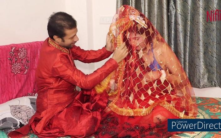 Bollywood porn: Esposa madura recién casada follada duro por su marido