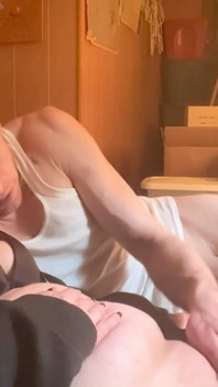 Stuzzicatela nel seminterrato sporco Mastress