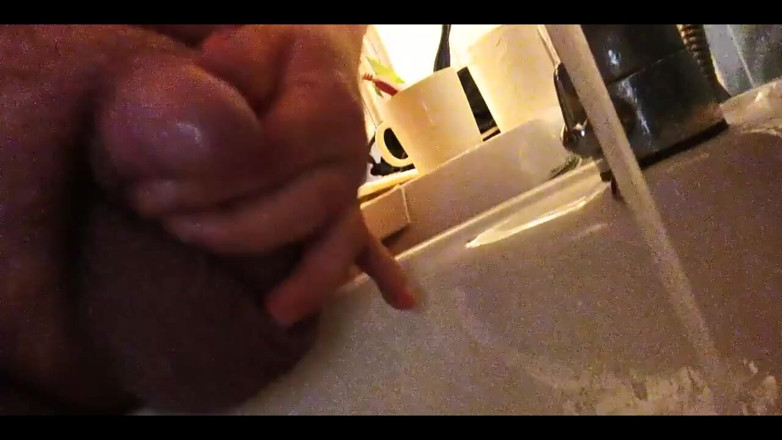 Big Pisser: Pissing
