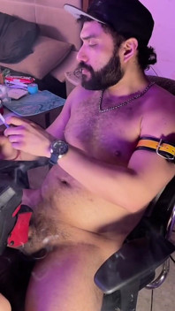 Este în timp ce face streaming, partea a ii-a