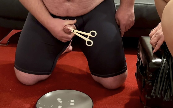 Vantastisch69: Rough jerking off for his tiny cock. Cum eating