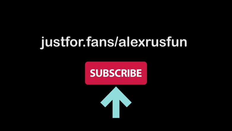 AlexRusFun: Nadržená hubená teenagerka šuká koblihu s velkým ptákem