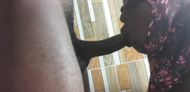 Black steel Africa: Üvey kız kardeşime derin boğazın neye benzediğini öğreniyorum ama kısa bir...