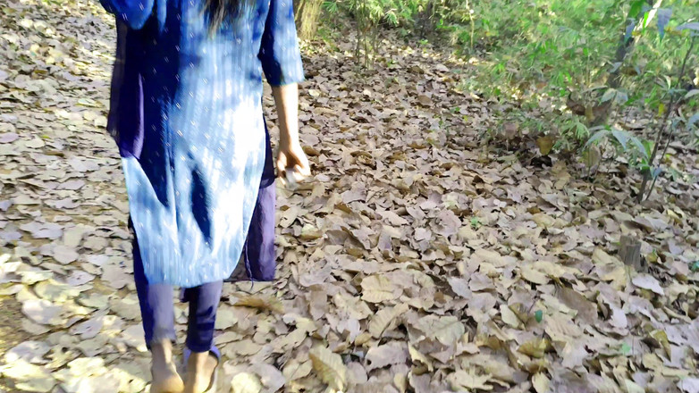 Ankush raj: Моя ступенька была вызвана сегодня в парк и поместила ее в комнату