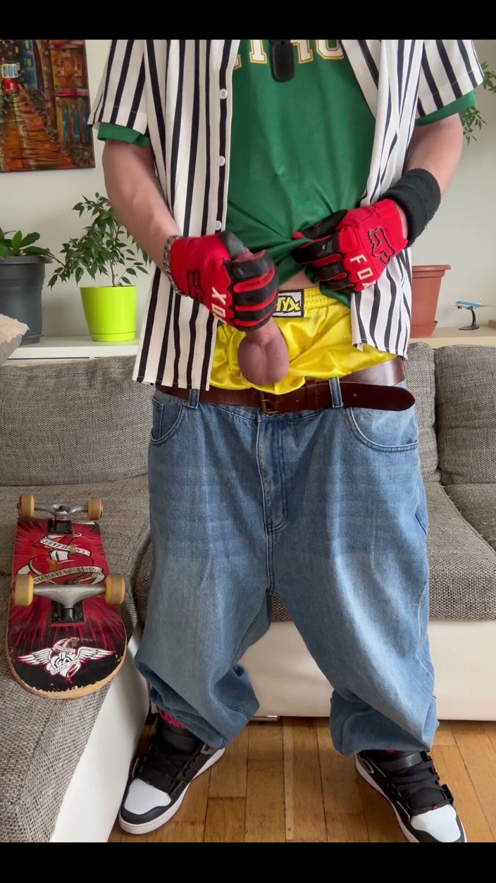 AndreDox: Sagger Boy