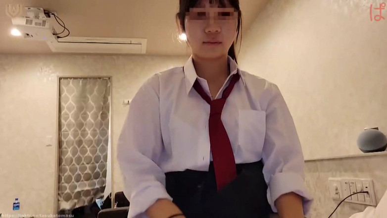 Japonica study book: अपने तीसरे वर्ष में एक लड़कियों के स्कूल के तीन दोस्तों का एक समूह। डोनट की दुकान अंशकालिक नौकरी, एक होटल में