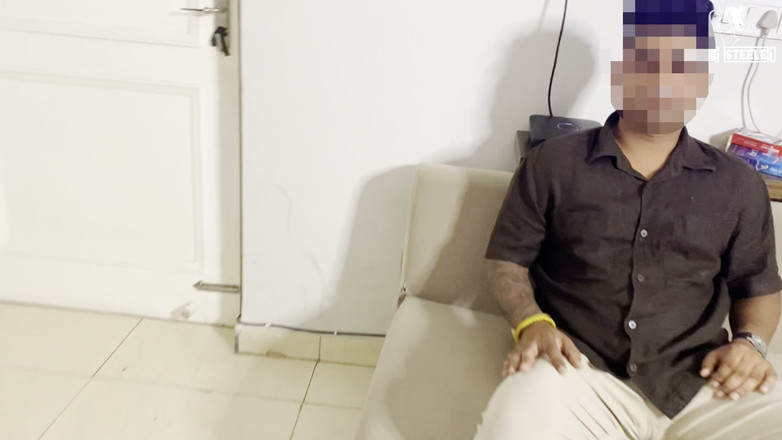 Anne Steele: 남편의 상사에게 따먹히는 핫한 마누라 - 내가 처리해줘 - 1부